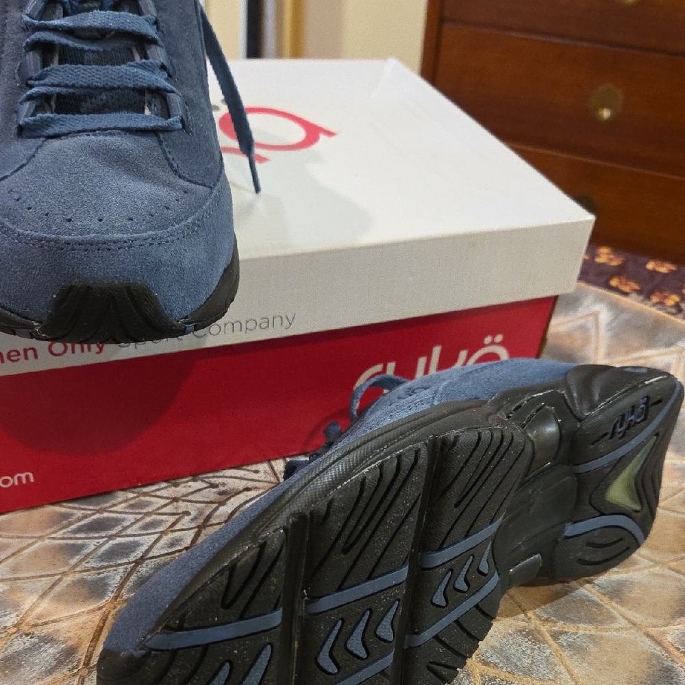 Ryka Women's NEW, Slate Blue Sneakers, Size 9.5b - Picture 4 of 4